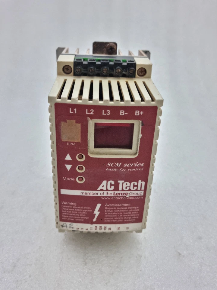 Lenze AC Tech SM410 1HP 0.75kW Variable Speed AC Motor Drive Made In USA
